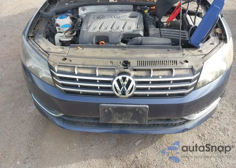 2012 Volkswagen Passat 2.0L Tdi Se z USA, uszkodzony, nr VIN 1VWBN7A39CC093273